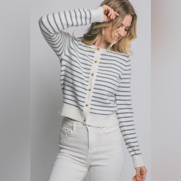 Striped Button-Up Women's Sweater - Picture 4 of 8